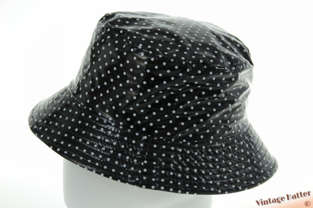Regenhoed buckethat zwart PVC met witte stippen 57-58 nieuw, Ophalen of Verzenden, Nieuw, 56 of 57 cm (M, 7 of 7⅛ inch), Hoed