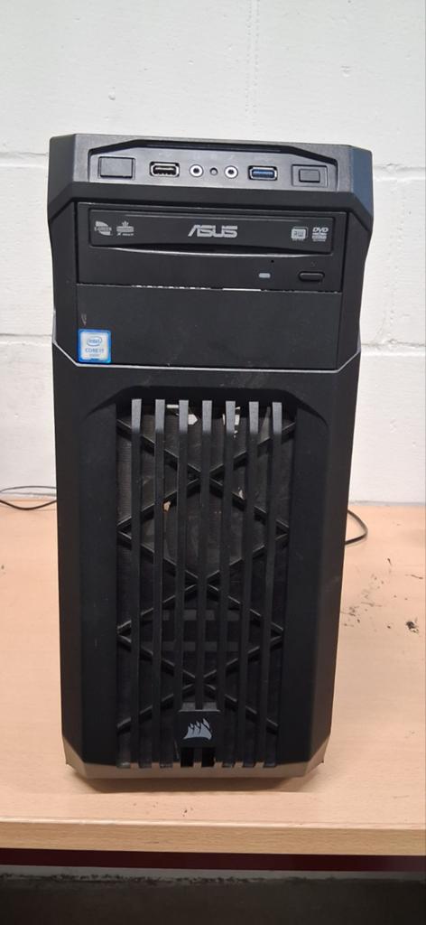 Lege knappe corsair kast, Ophalen, Gebruikt