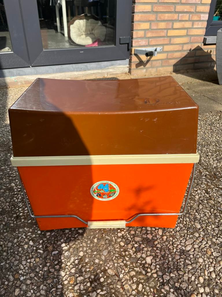 Vintage Retro Koelbox - Gebogen Design curver, Caravans en Kamperen, Koelboxen, Ophalen of Verzenden, Gebruikt, Koelbox, Koelelement