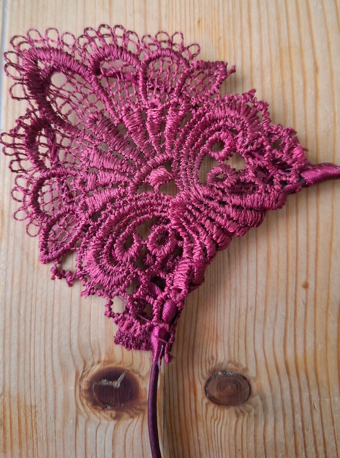 Hoofdband/ diadeem Poezen Oortjes van burgundy kant, Ophalen of Verzenden, Nieuw, Versiering, Fantasy