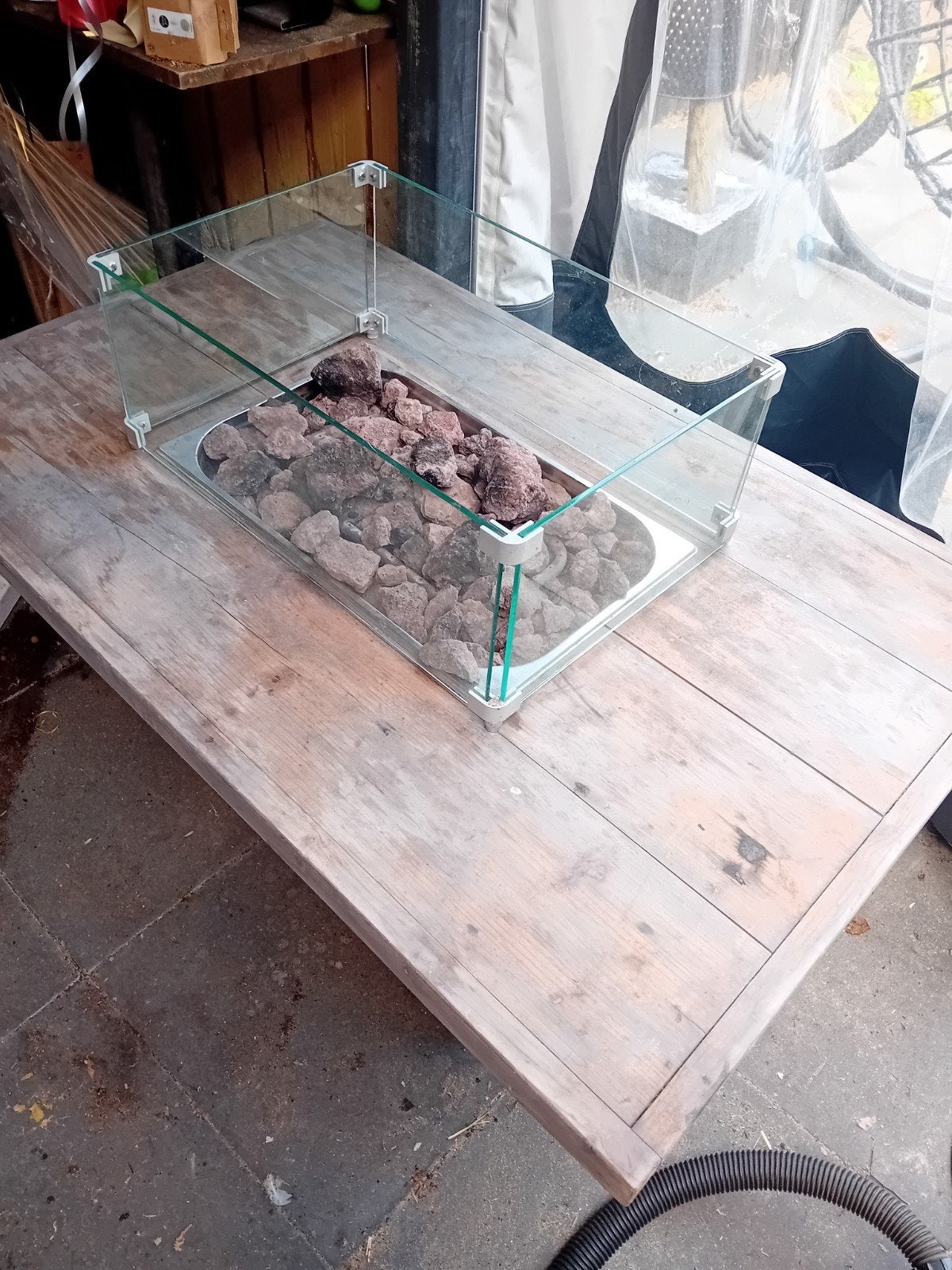 Vuurtafel met veiligheidsglas en barbecue/gourmetplaat, Ophalen
