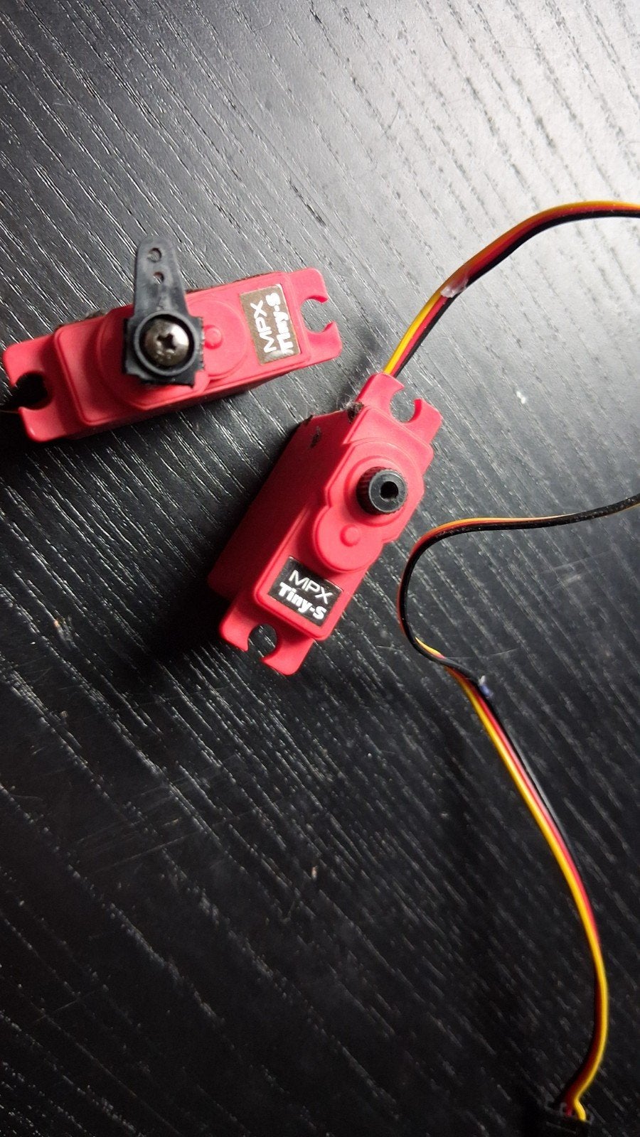Twee MPX Tiny-S RC servo's - goed werkend, Ophalen of Verzenden, Gebruikt