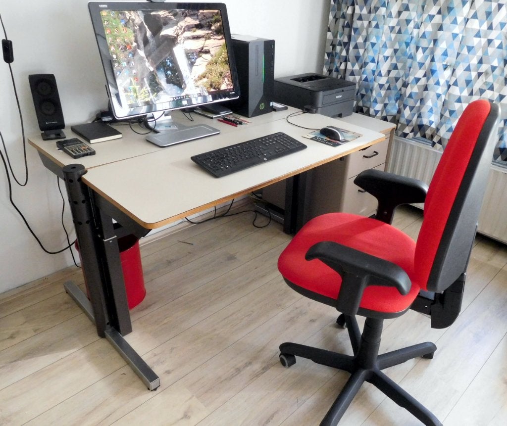 bureau, Ophalen, 90 cm, Gebruikt, 120 cm