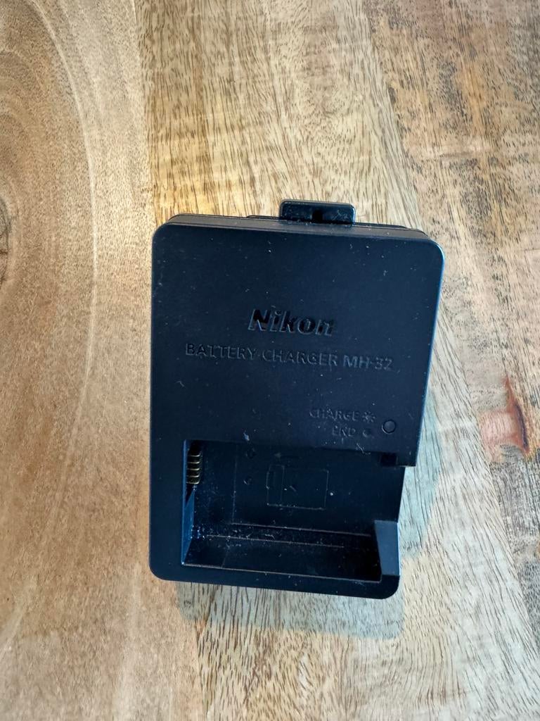 Nikon Battery Charger, Ophalen of Verzenden, Zo goed als nieuw