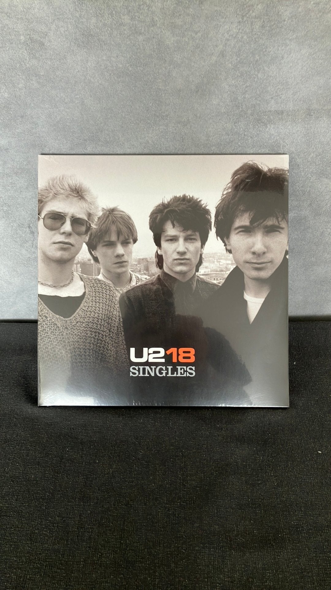 U2.  - 18 Singles, Geseald, Ophalen of Verzenden, 12 inch, Nieuw in verpakking