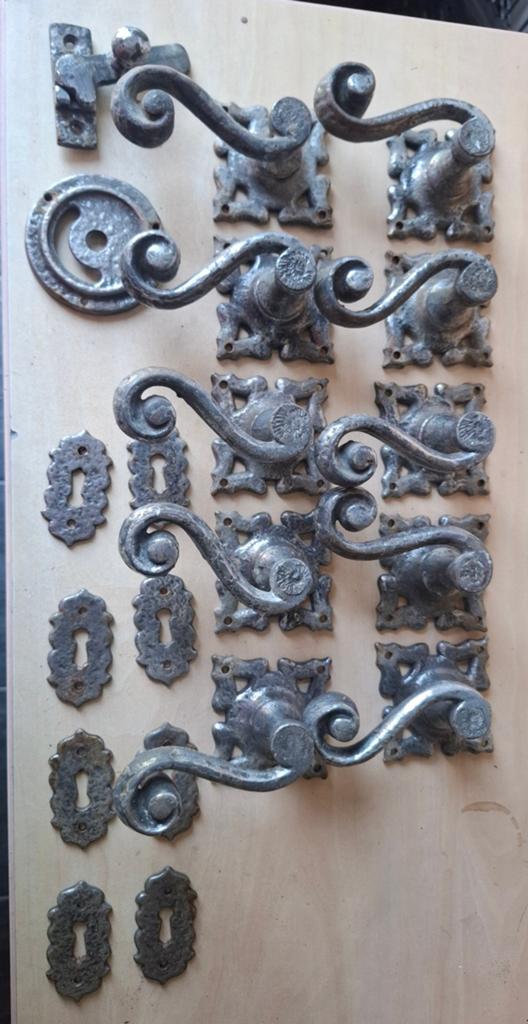 vintage deurkrukken 10 stuks gothic style, Ophalen of Verzenden, IJzer, Klink of Kruk