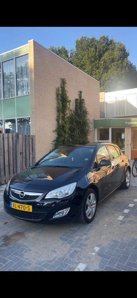 Opel Astra 1.4 Turbo 88KW 5D 2010 Zwart, Auto's, Voorwielaandrijving, 680 kg, 4 cilinders, Zwart