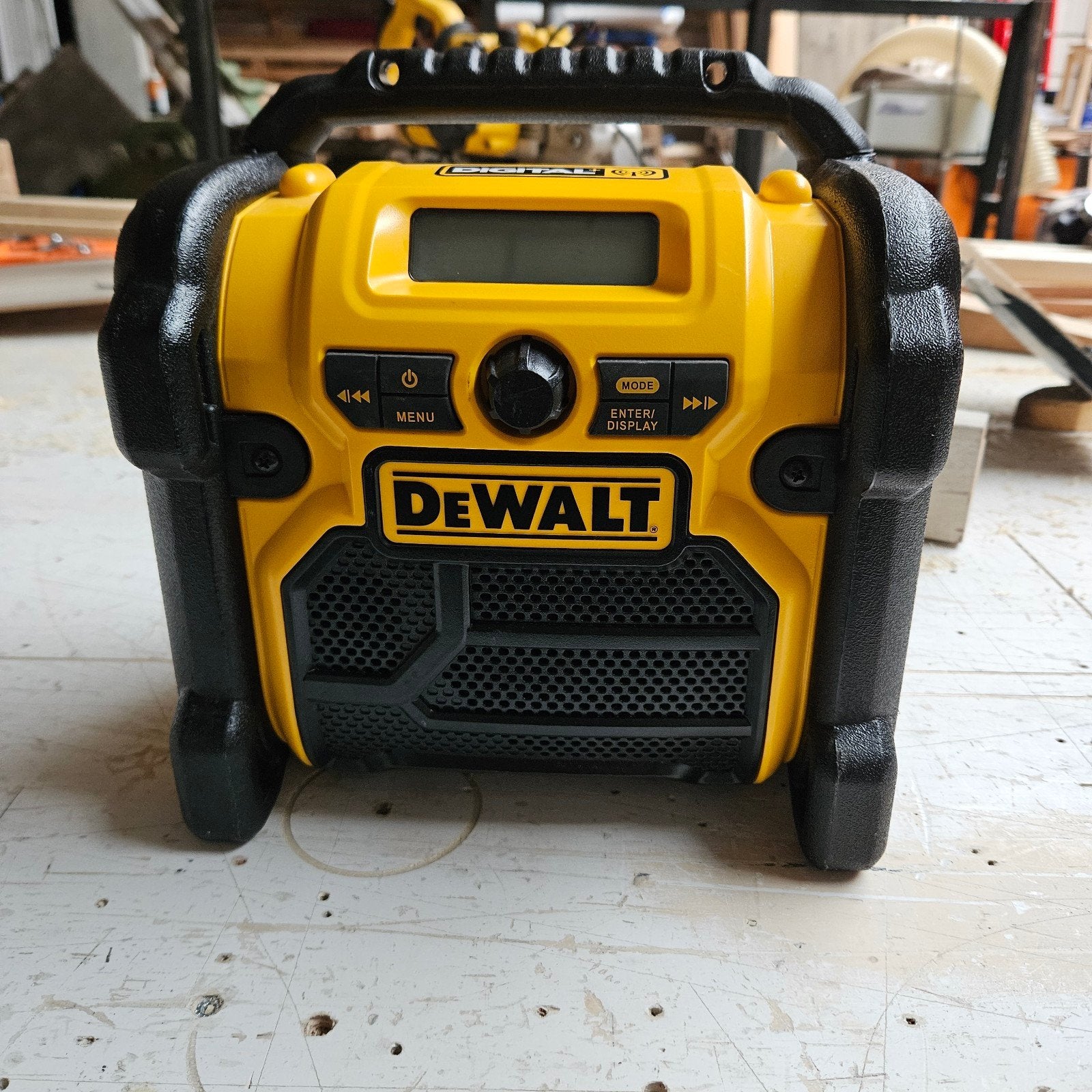 Dewalt Bouwradio - Robuust en Digitaal, Ophalen of Verzenden, Gebruikt, Bouwradio