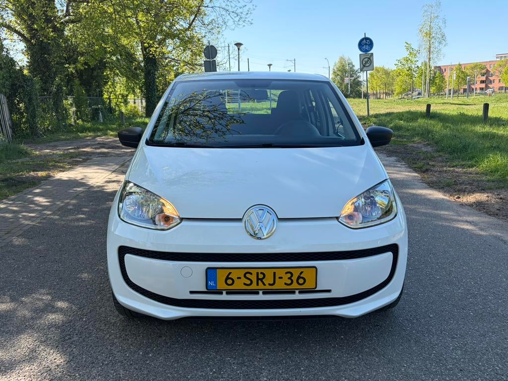 Volkswagen up! 1.0 44KW 2013 Wit airco nap, Auto's, Volkswagen, Voorwielaandrijving, Up!, 840 kg, 4 stoelen