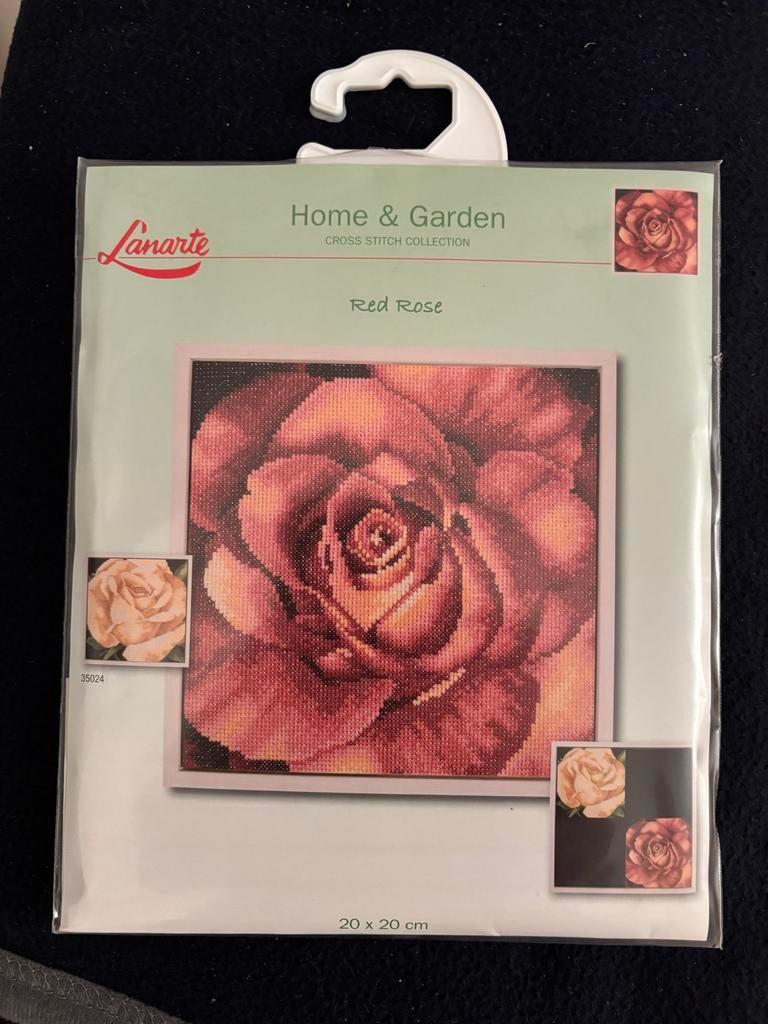 Lanarte Borduurpakket Red Rosé - Nieuw, Ophalen of Verzenden, Nieuw, Handborduren, Borduurpakket