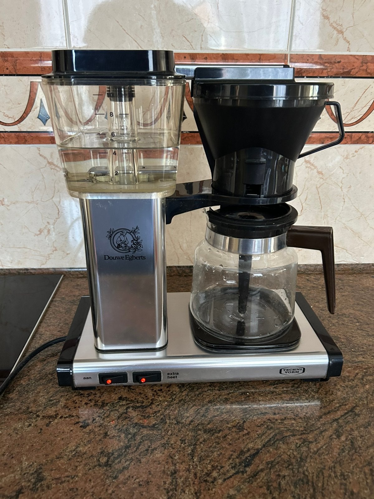Douwe Egberts techni Form, Ophalen of Verzenden, Zo goed als nieuw, Koffiemachine