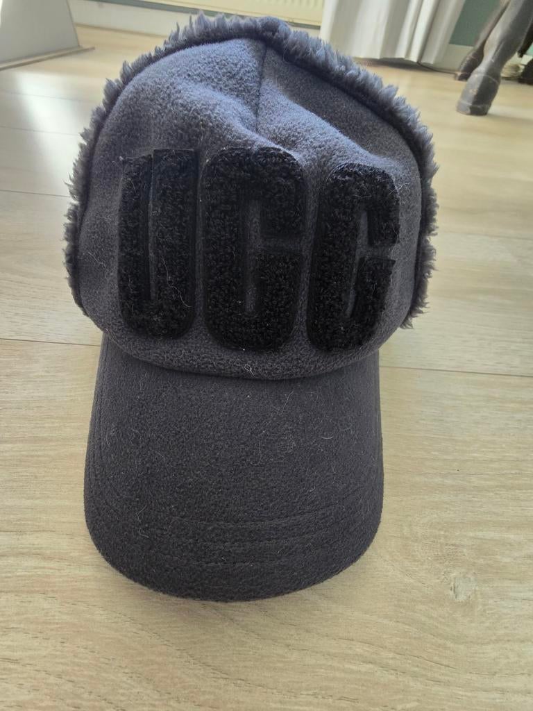 Nieuw UGG zwart petje - Merk echt, UGG, Nieuw, Pet, One size fits all