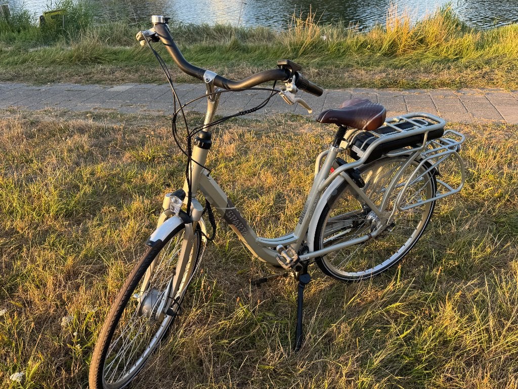Sparta Elektrische Fiets, Ophalen, Sparta, Gebruikt, 50 km per accu of meer