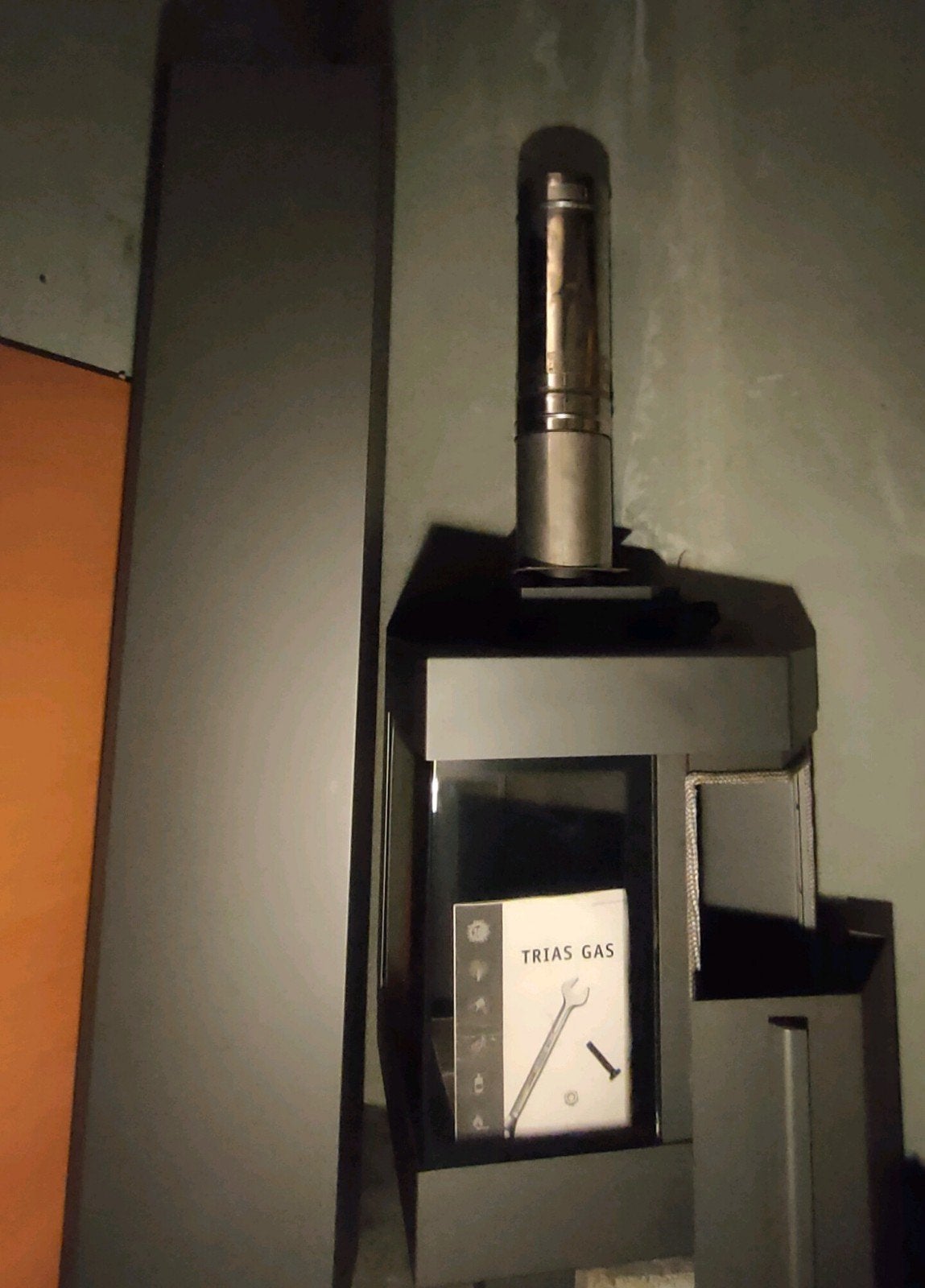 Harrie Leenders Trias Mk2 Gaskachel Wandhaard Muur kachel, Ophalen of Verzenden, Zo goed als nieuw