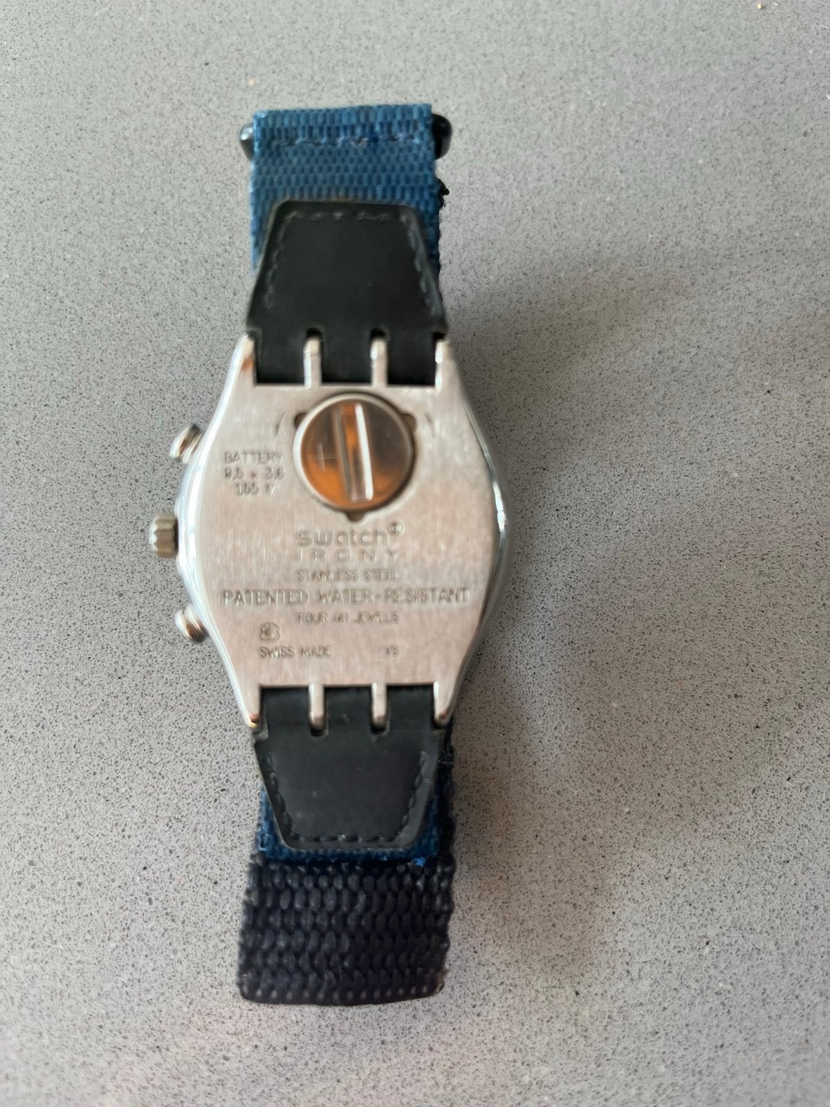 2 Swatch retro horloges: Chronograaf & aparte wijzerplaat, Overige merken, Staal, Met bandje, Polshorloge