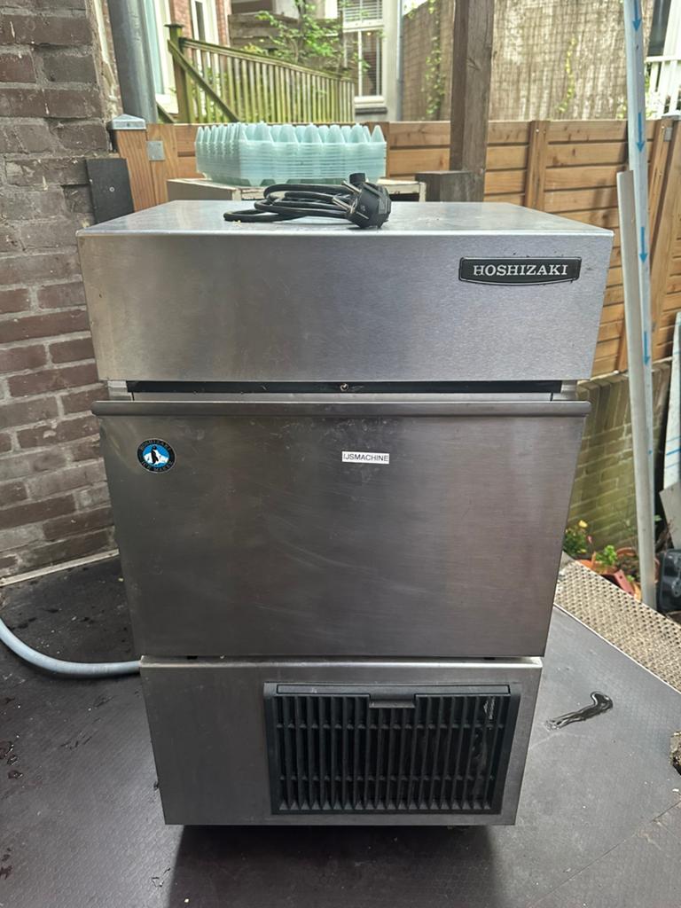 Ijsblokjesmachine (STUK!!!!!) Merk Hoshizaki, Ophalen, Gebruikt