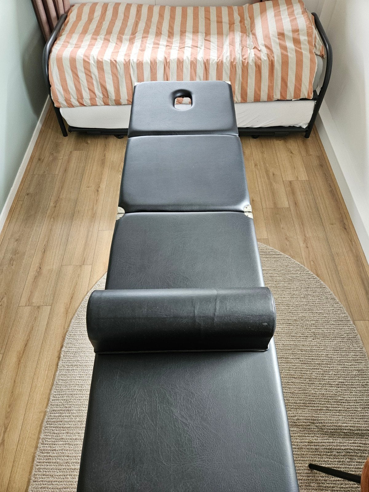 Keurig nette massagetafel, Sport en Fitness, Ophalen, Zo goed als nieuw, Massagetafel