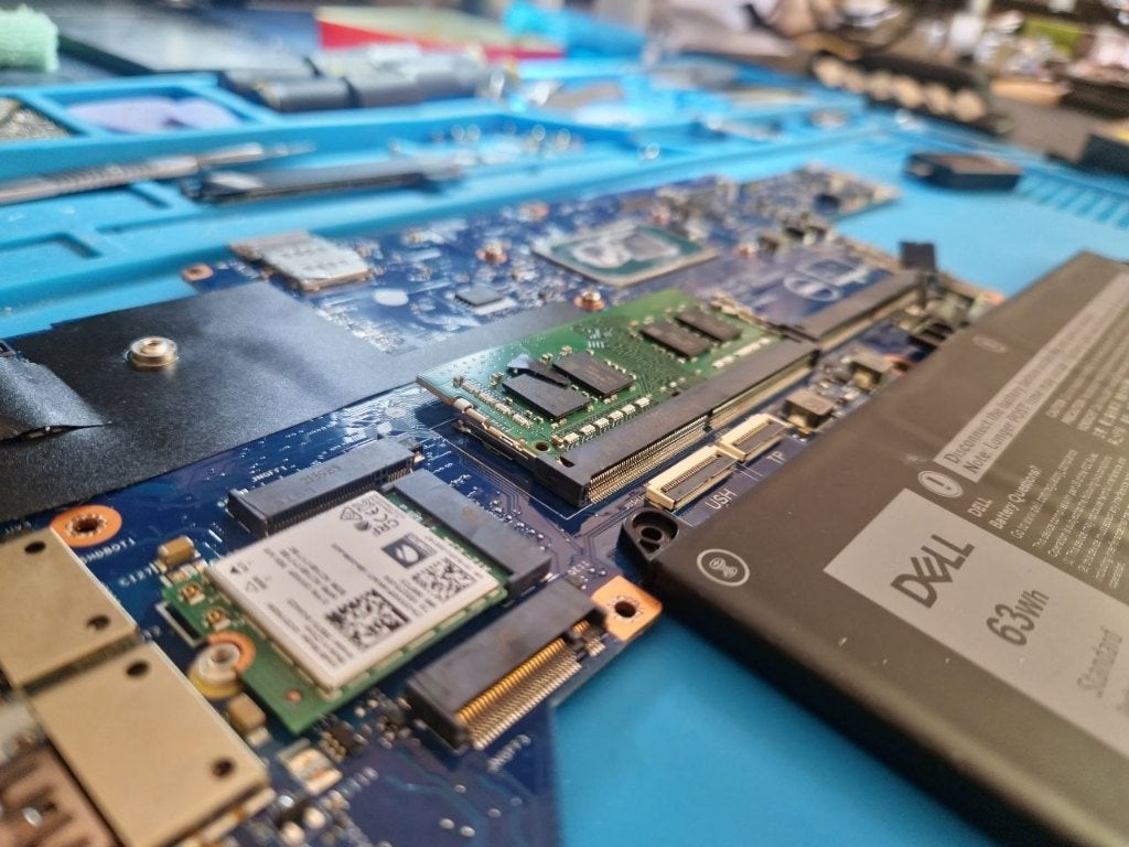 Moederbord Reparatie, Laptops