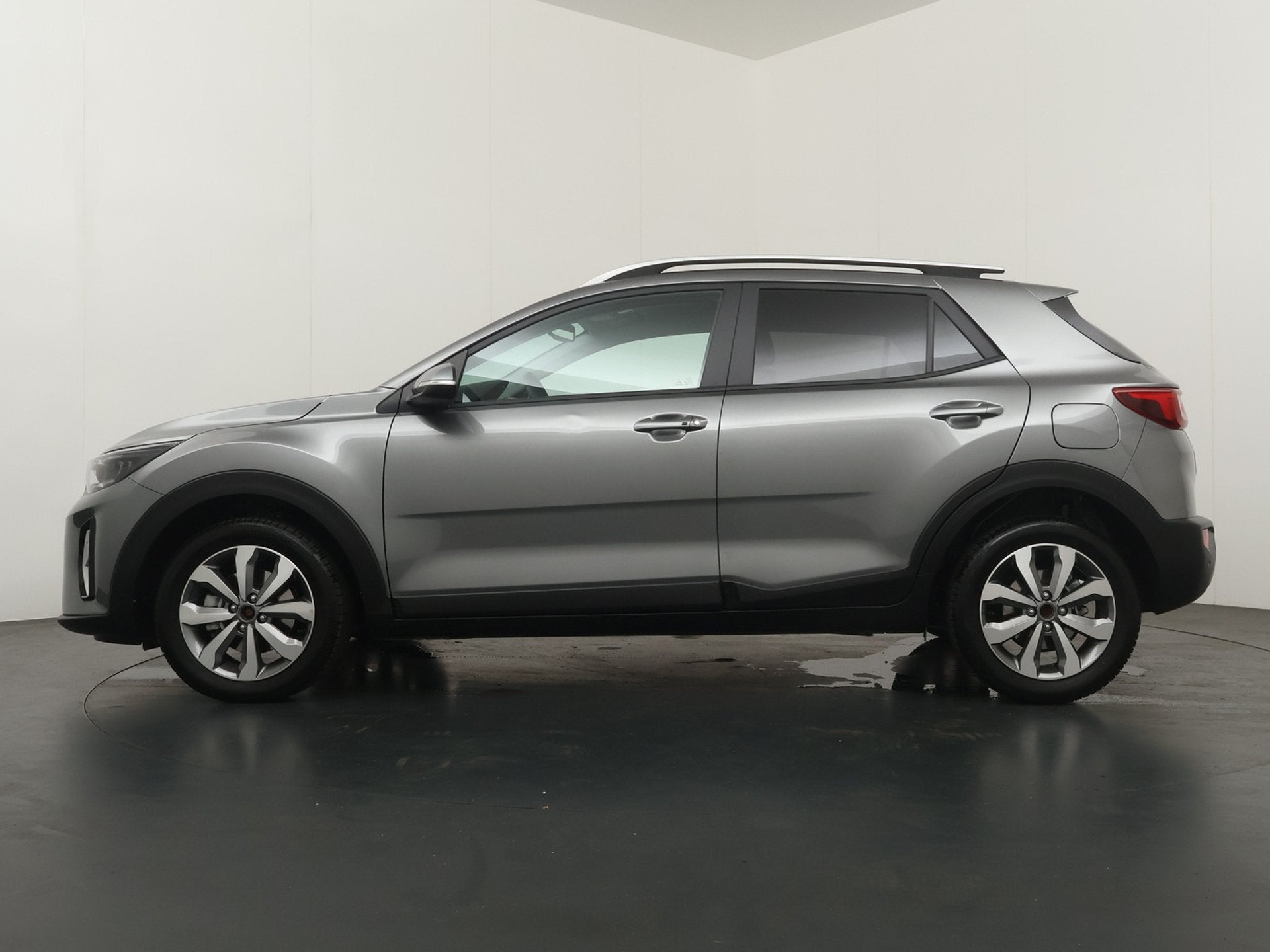 Kia Stonic 1.0 T-GDi MHEV DynamicPlusLine - Apple/Android Ca, Auto's, Kia, Voorwielaandrijving, Leder en Stof, Origineel Nederlands