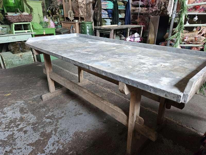 oude oppottafel,tuintafel,kas ``WOONWINKEL RUSTIEK``, Antiek en Kunst, Ophalen