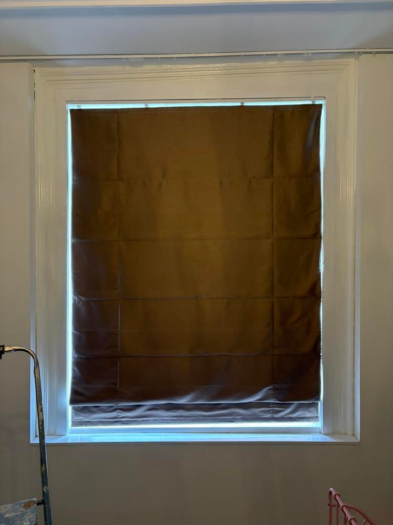 Goudkleurig verduisterend vouwgordijn +/- 155 cm bij 200 cm, Ophalen, Zo goed als nieuw, 150 tot 200 cm