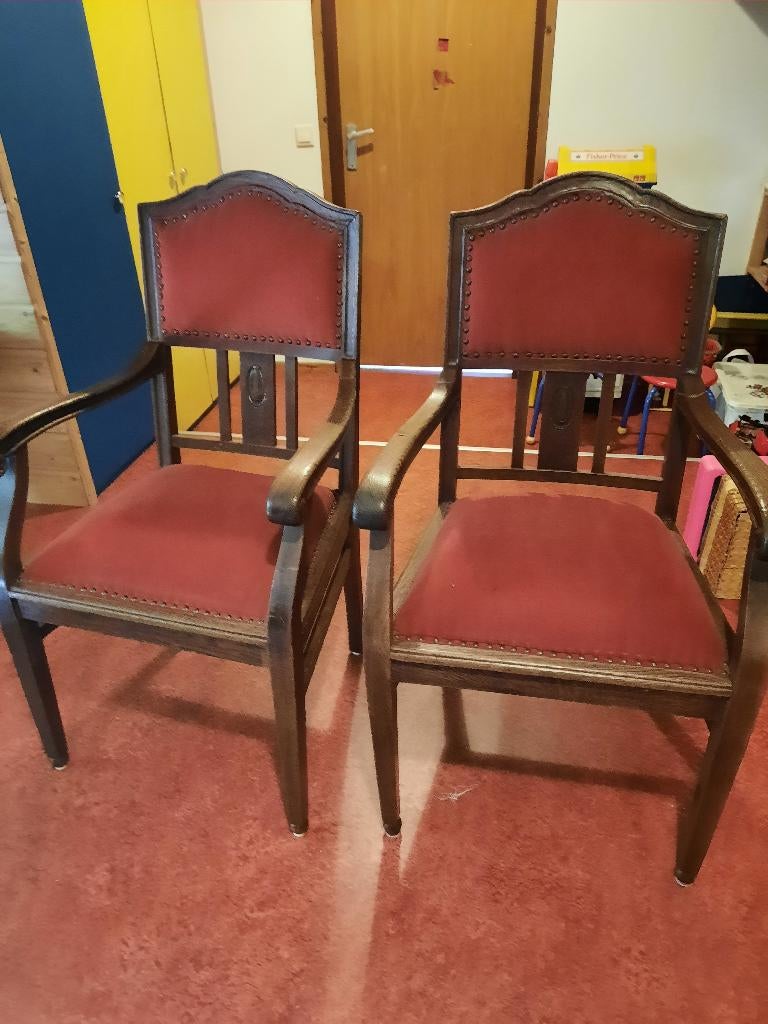 Antieke stoelen, Ophalen