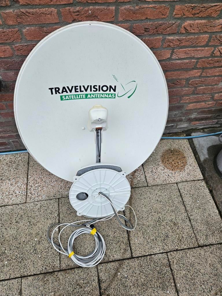 Travelvision TVA80 DVB-S2 Automatische Satellietantenne, Ophalen of Verzenden, Gebruikt, (Schotel)antenne, Overige merken
