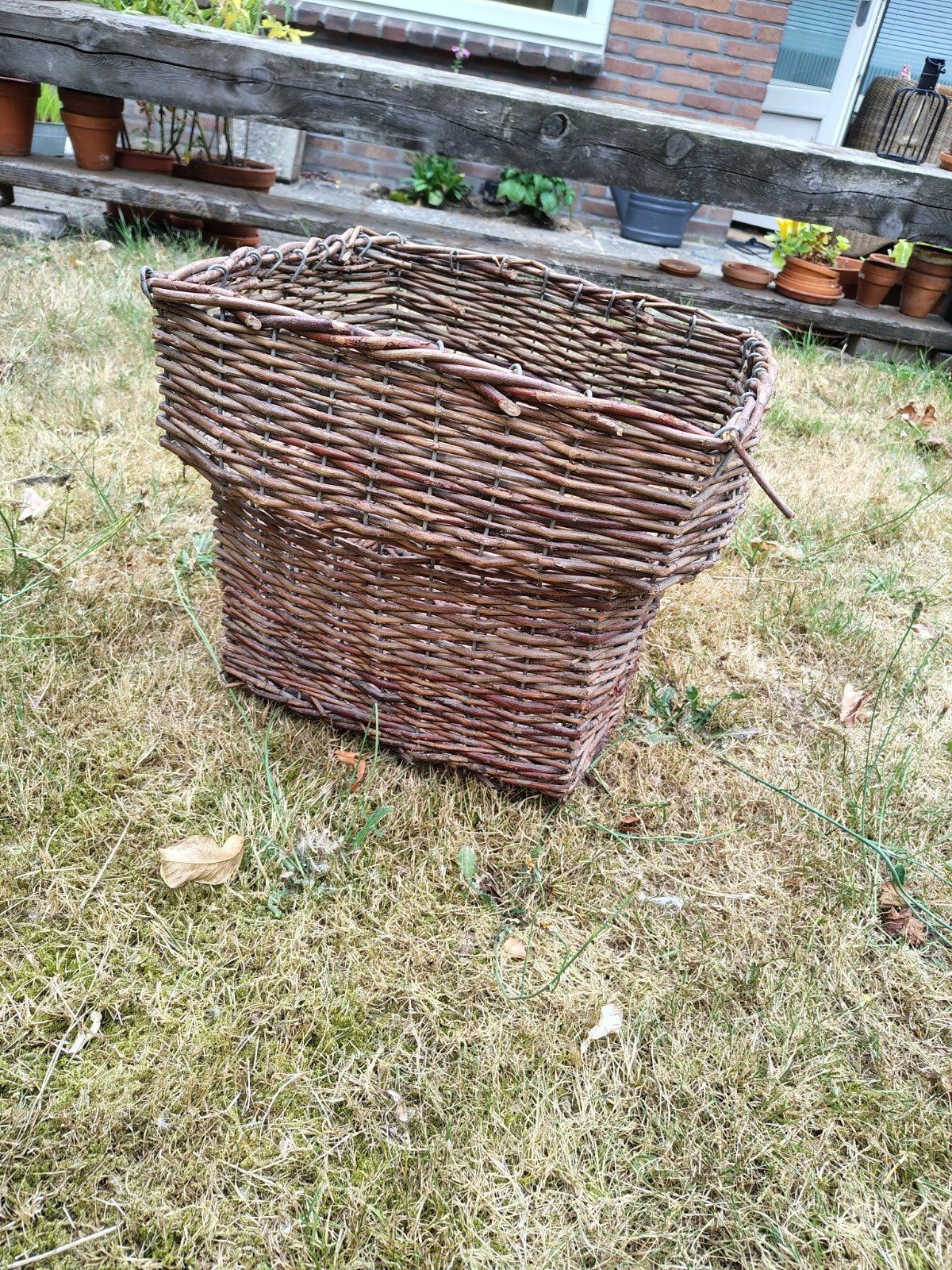 Twee mooie grote rieten manden - 40x40x35 cm, Huis en Inrichting, Woonaccessoires | Schalen en Manden, Ophalen, Gebruikt, Vierkant