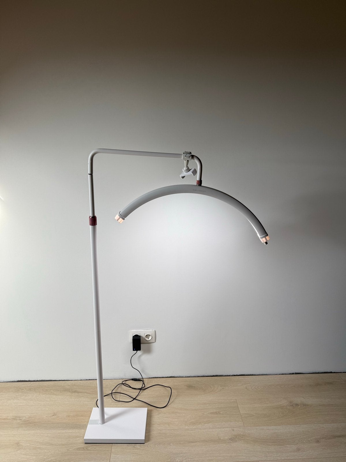PE Cosmetics Wimperlamp / Lash Lamp - Werkt, staat scheef, Ophalen, Gebruikt, Overige fittingen, Metaal