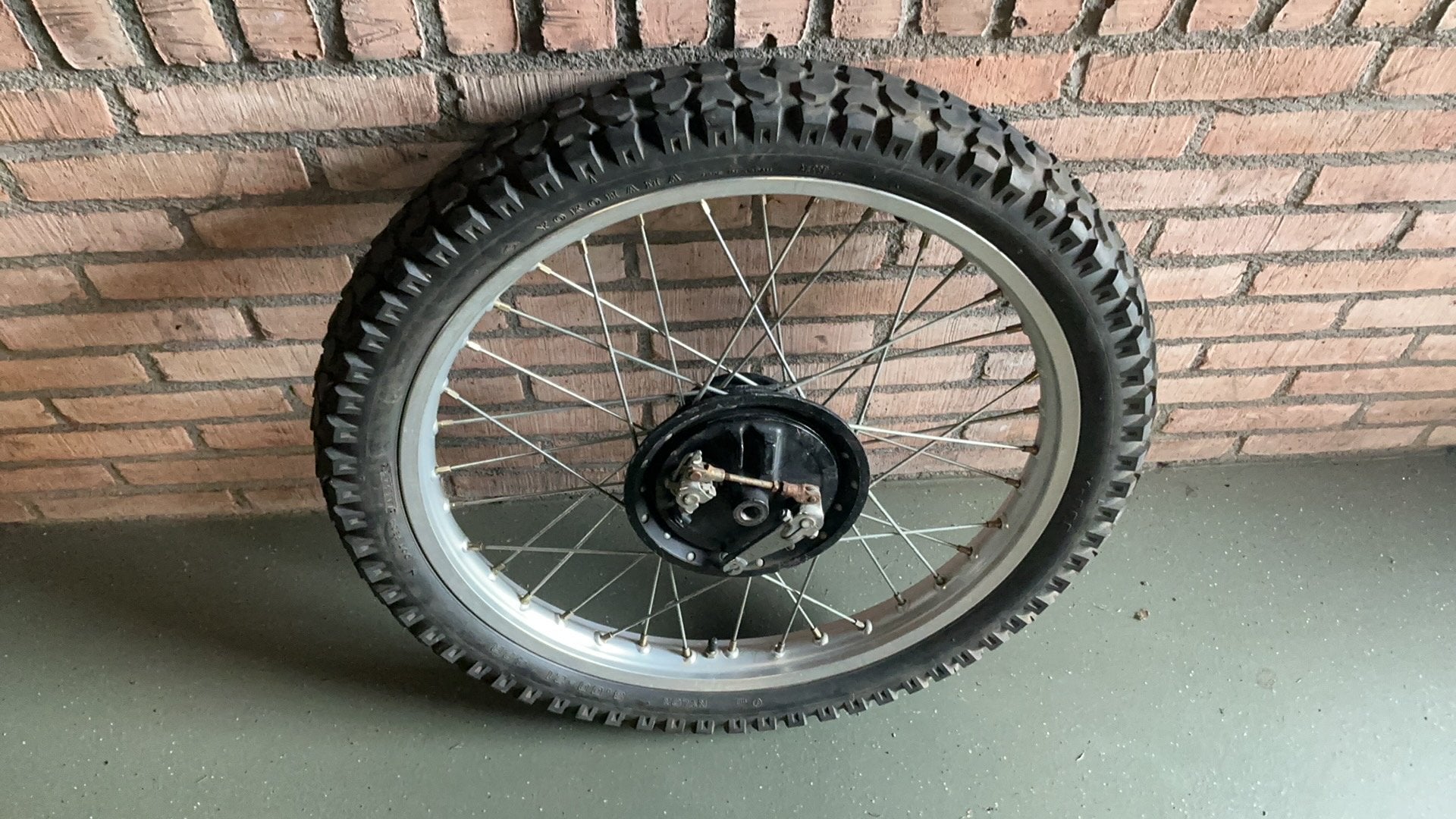 Honda voorwiel 21 inch, Motoren, Ophalen