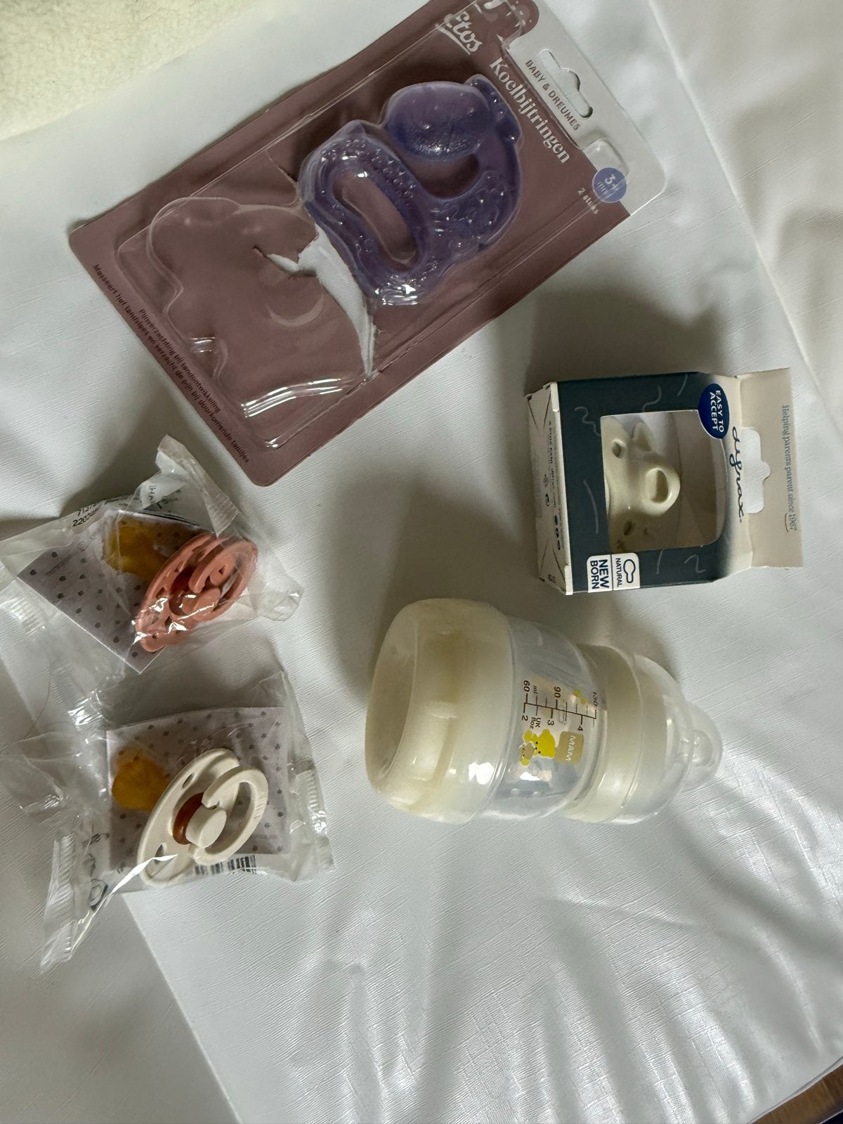 Gratis babybenodigdheden: aankleedkussen, speentjes, flesje, Ophalen of Verzenden, Gebruikt