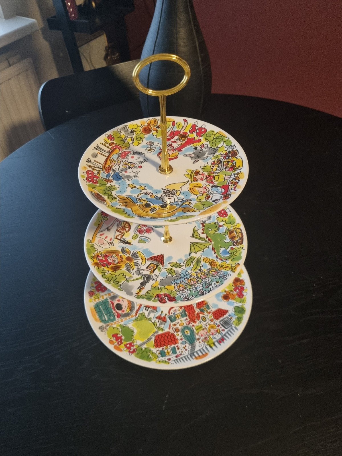 blond amsterdam efteling etagere, Ophalen, Zo goed als nieuw
