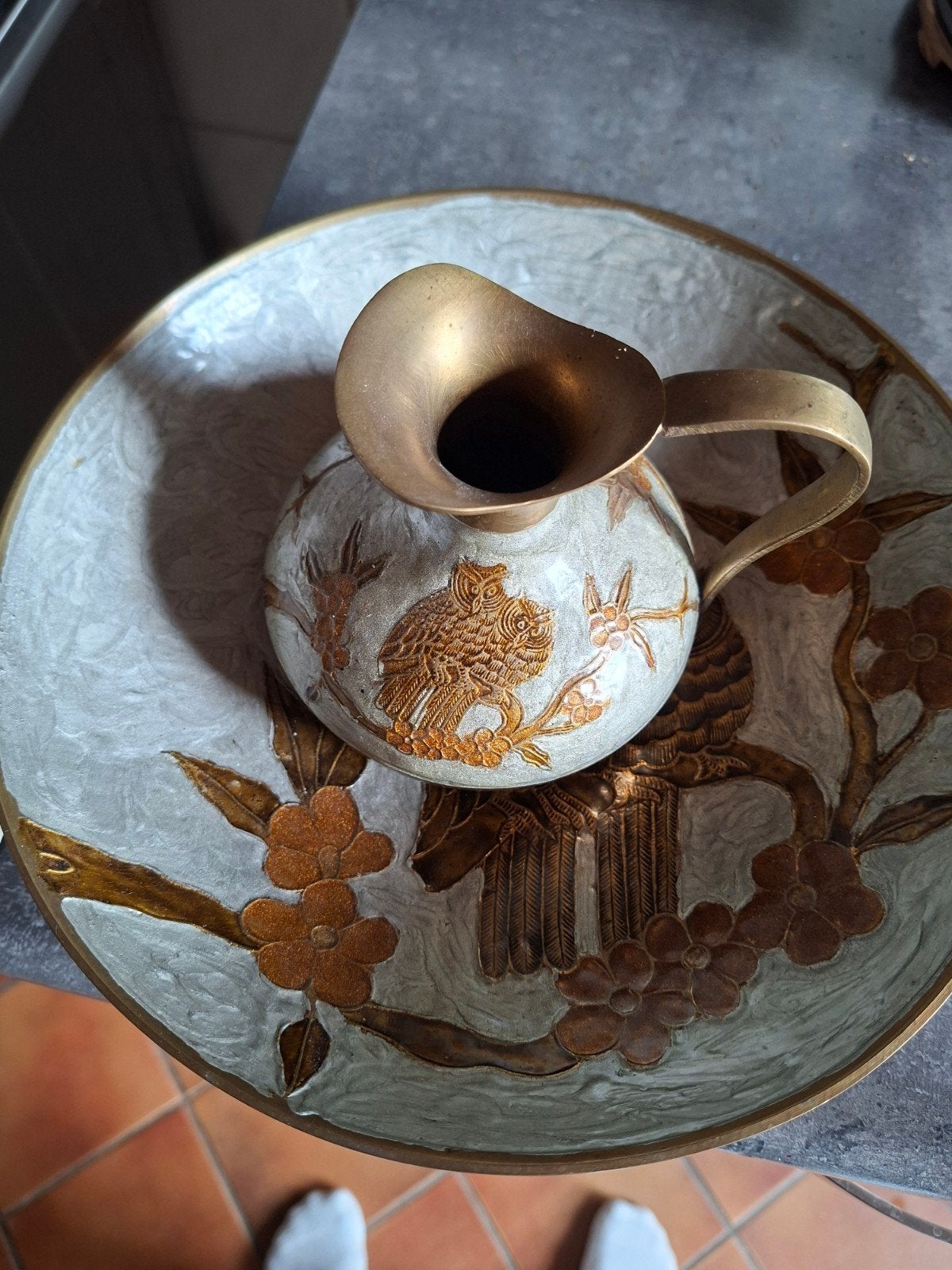 Decoratieve schaal en kruik met uilenmotief, Antiek en Kunst, Ophalen of Verzenden