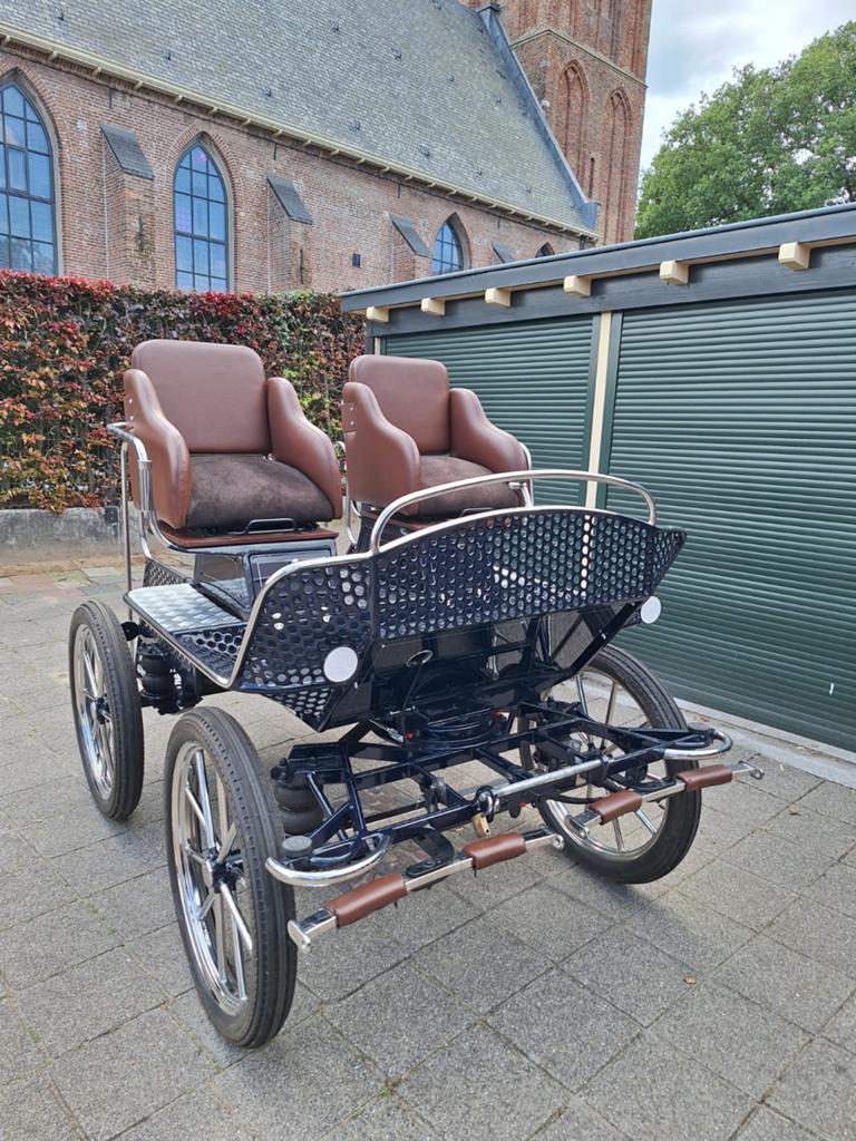 Diverse wagens/rijtuigen/ marathonwagen