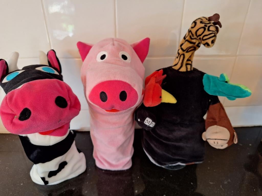 3 prachtige handpoppen., Ophalen of Verzenden, Zo goed als nieuw, Overige typen