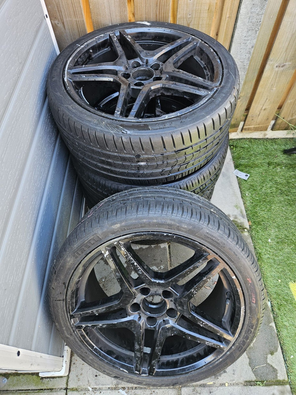 4 gebruikte Pirelli P Zero banden met velgen, Auto-onderdelen, Banden en Velgen, Ophalen, 20 inch, 255 mm, Zomerbanden