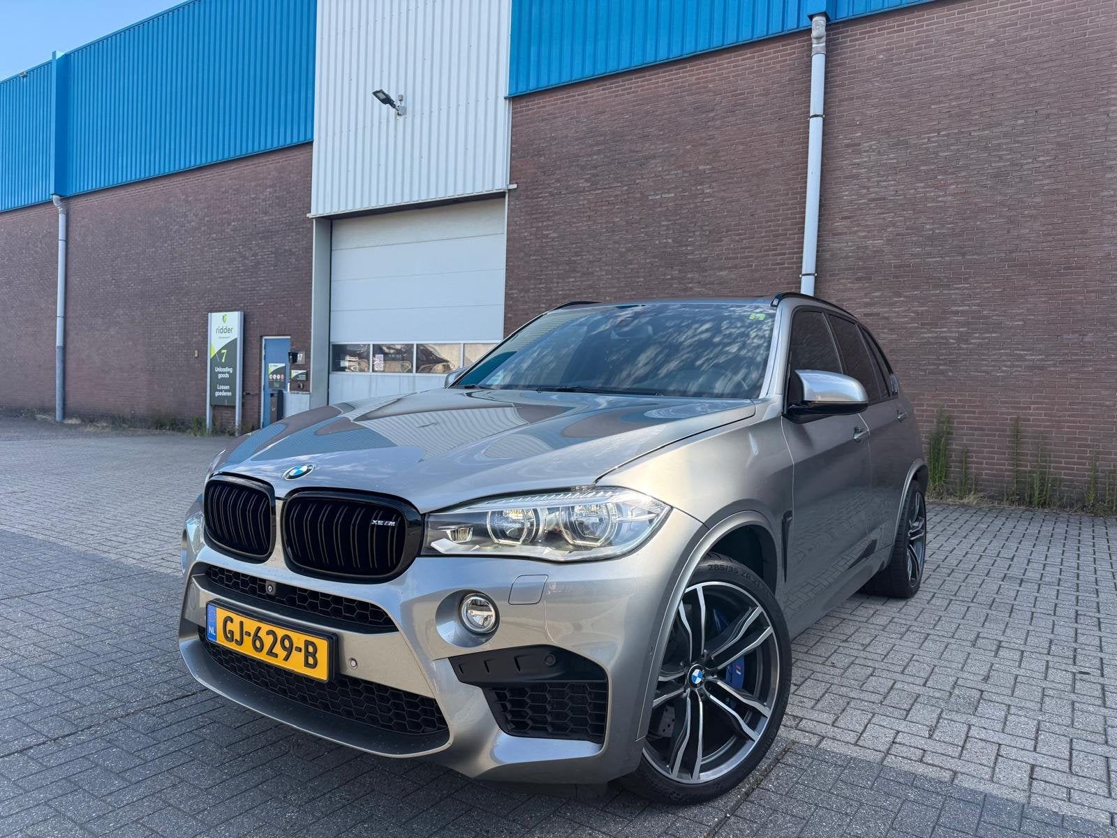 BMW X5 M | 2E EIGENAAR | 12MND GARANTIE | PANO | LED | B&O |, Auto's, BMW, Automaat, Gebruikt, 4395 cc, Bedrijf