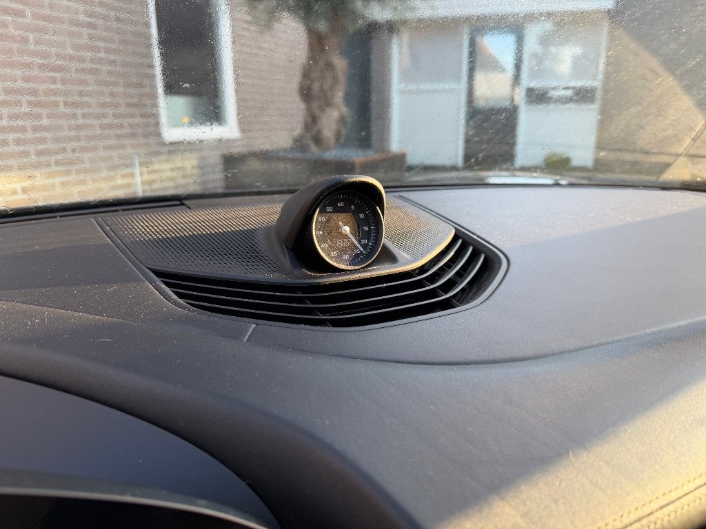 Foto 5 van Porsche Taycan 4S SportChrono PANO 545pk PassengerDisplay