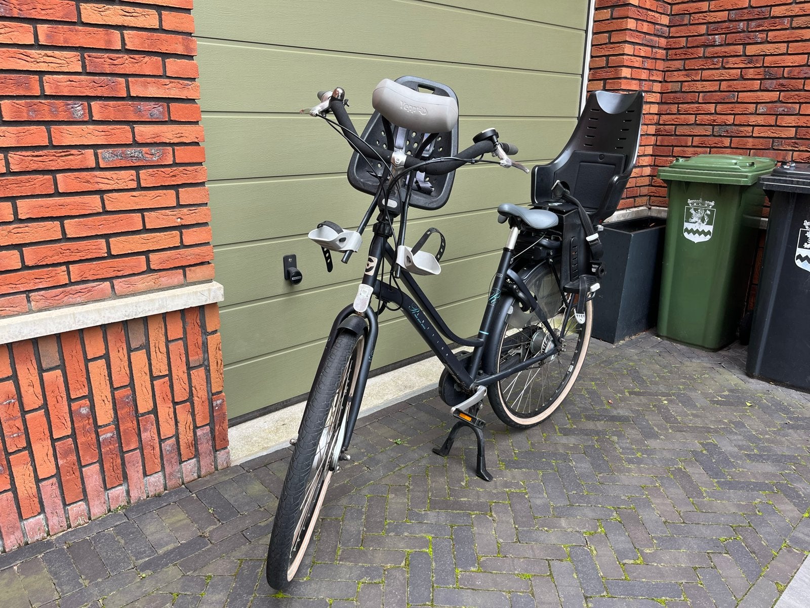Cortina elektrische mamafiets met zitjes (accu defect), Ophalen, 2 zitjes, Gebruikt, Overige merken