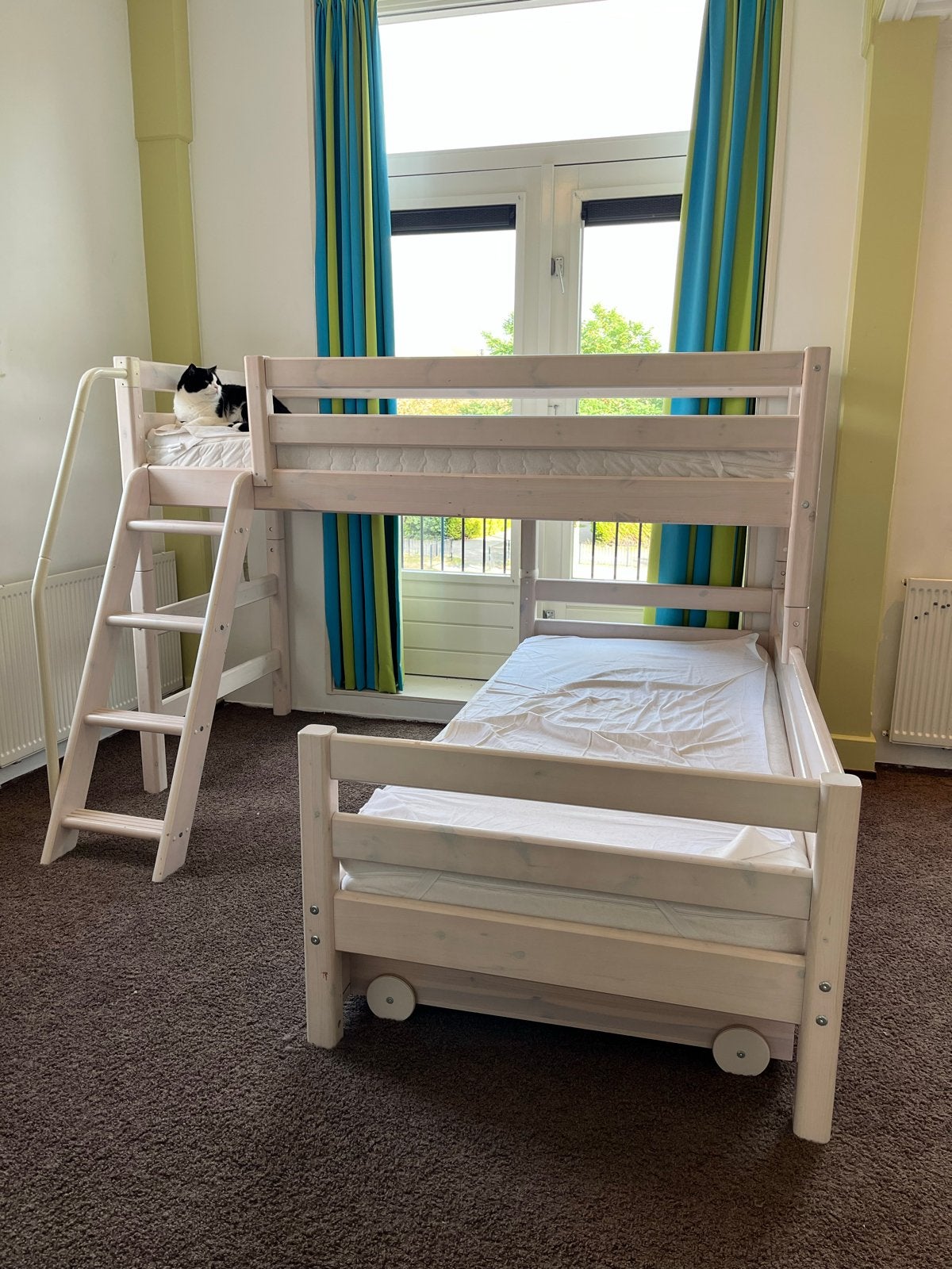 Flexa Stapelbed whitewash  (of 2 losse 1-persoons bedden), Ophalen, Gebruikt, 90 cm, Eenpersoons