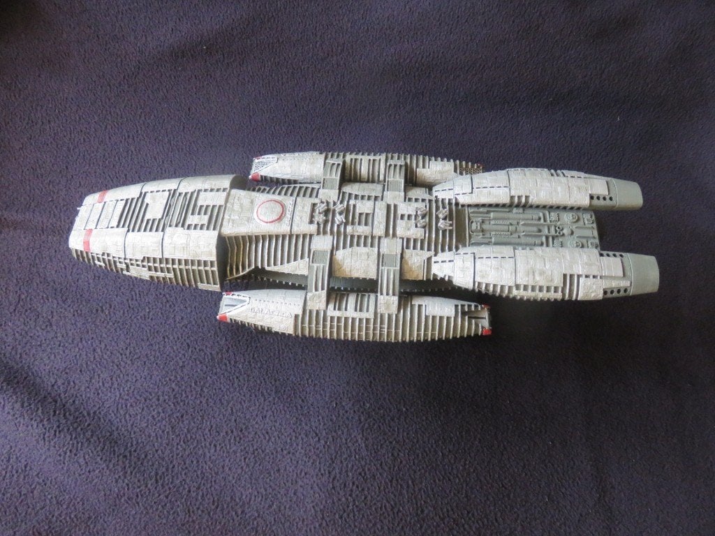 Battlestar Galactica 3-D 2003 RDM model Custom 47 CM lang!, Ophalen of Verzenden, Nieuw, 1:144 of kleiner