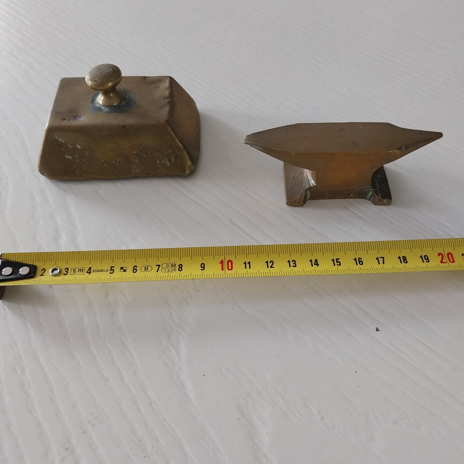 Antieke messing aambeeld en gewicht, Ophalen of Verzenden
