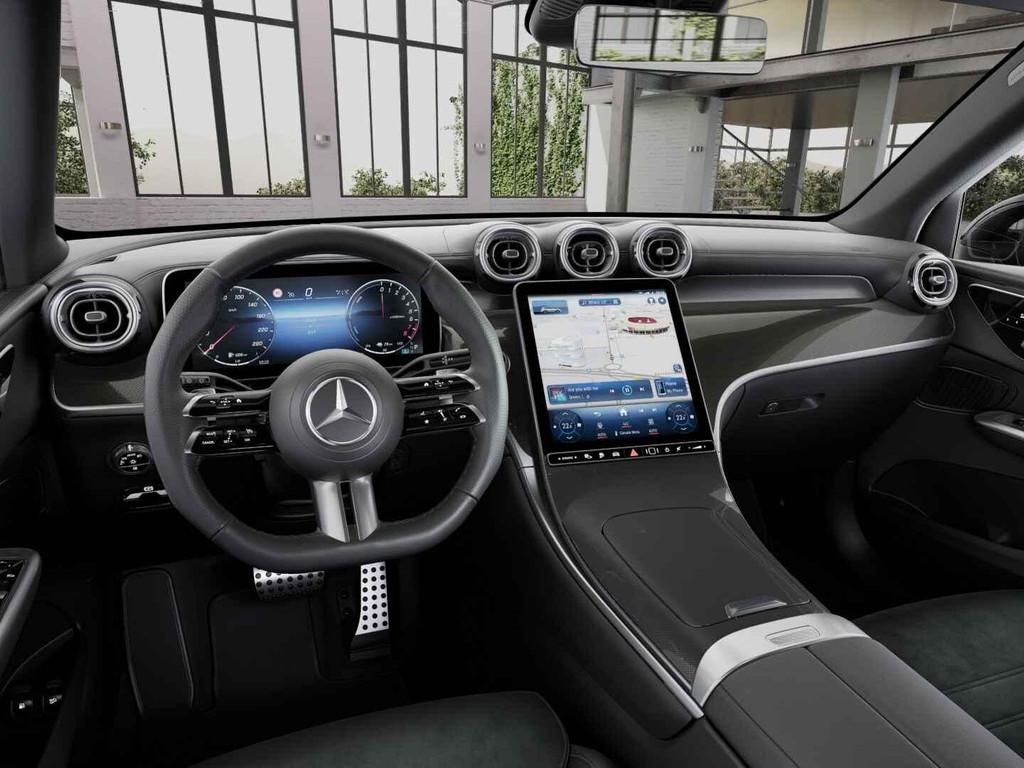 Mercedes-Benz GLC 300e 4MATIC Business Solution AMG, Auto's, Mercedes-Benz, Automaat, 4 cilinders, Plug-in hybride, SUV of Terreinwagen