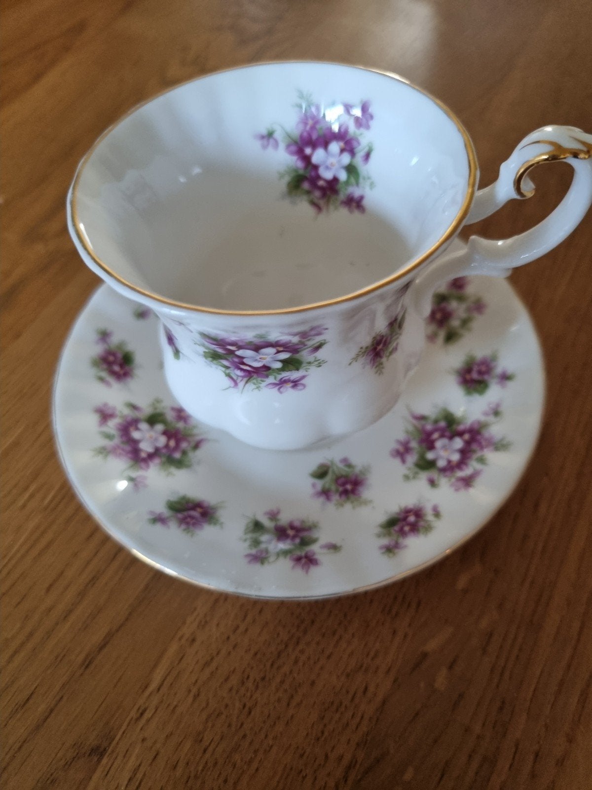 8 royal Albert kop en schotel van verschillende items, Ophalen, Gebruikt, Porselein, Kop en/of schotel