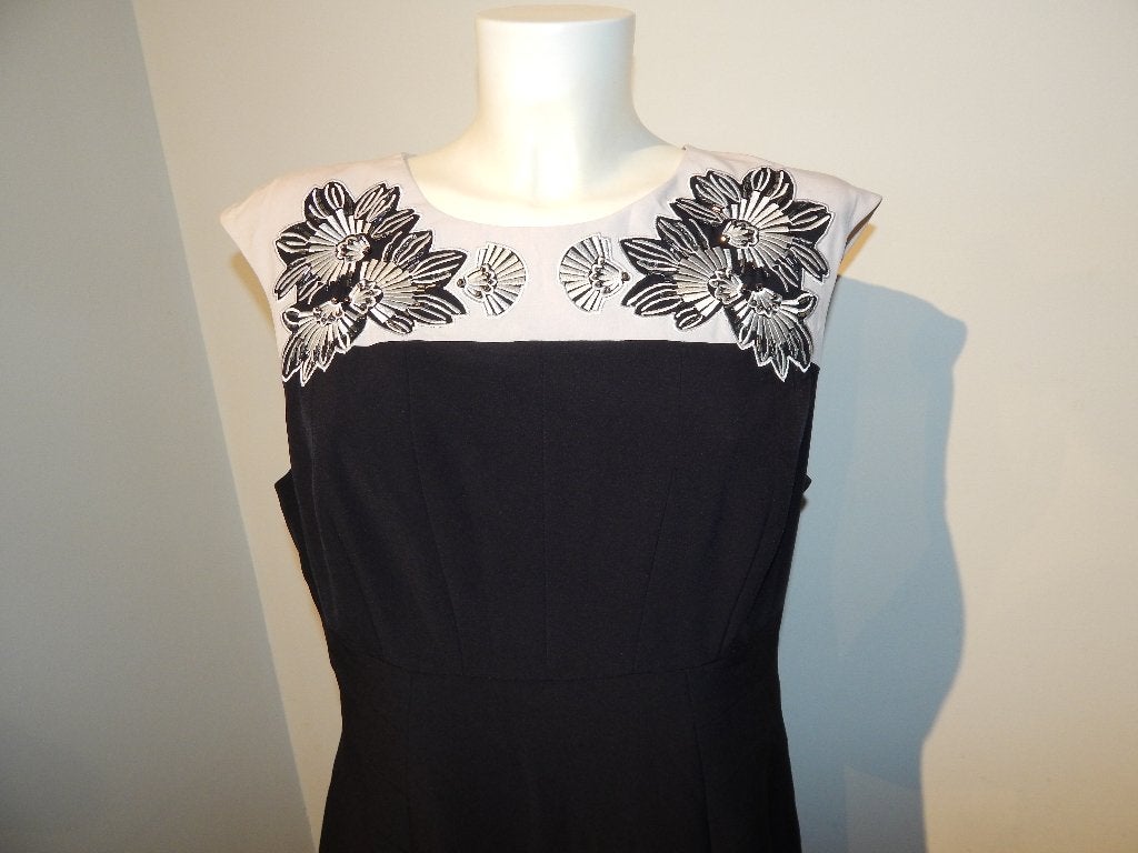 Karen Millen chique jurk bloemen kralen bovenkant mt 44, Kleding | Dames, Jurken, Karen Millen, Verzenden, Zwart, Maat 42/44 (L)
