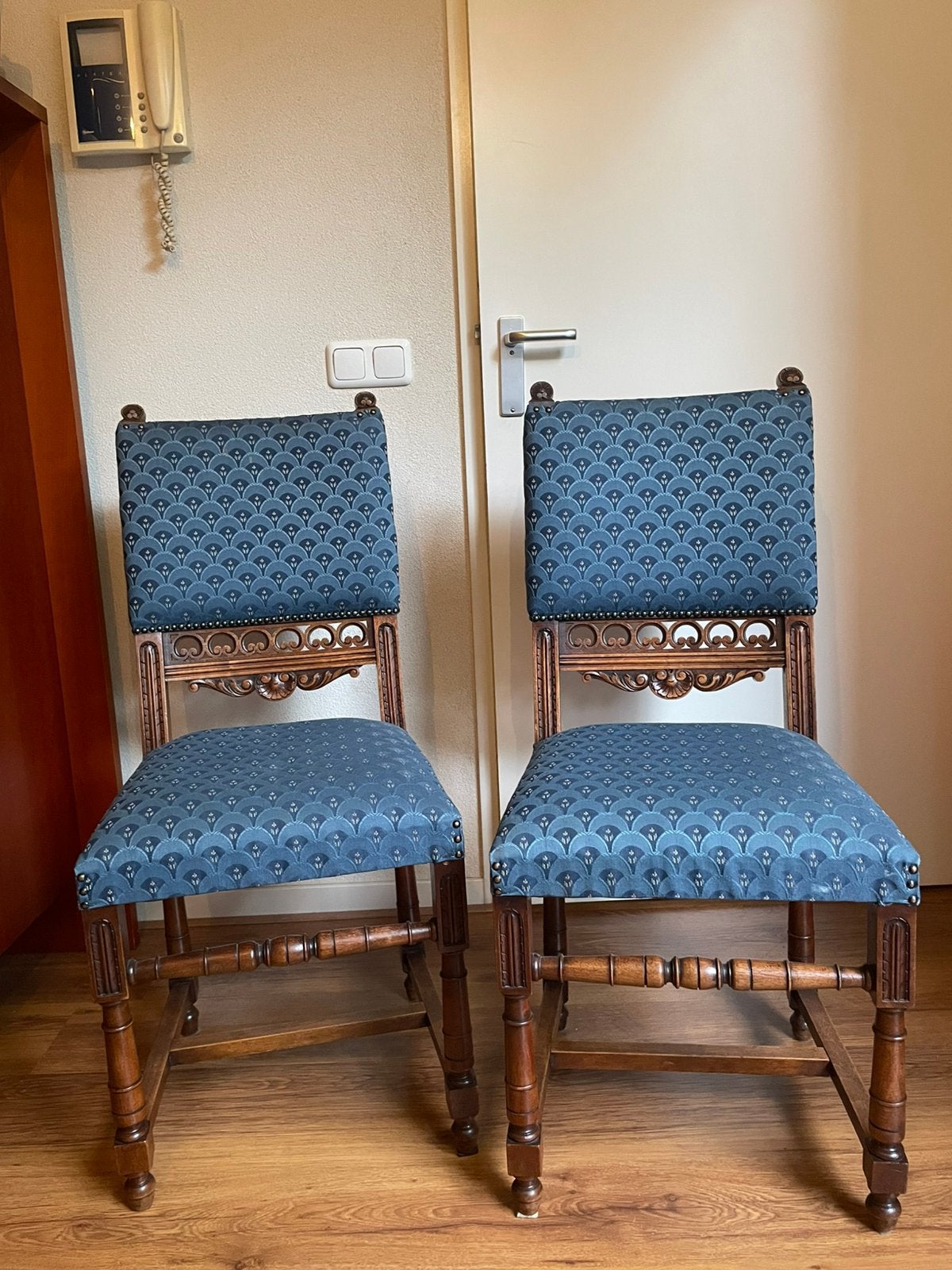 Antiek eetkamerstoel, Antiek en Kunst, Antiek | Meubels | Stoelen en Banken, Ophalen