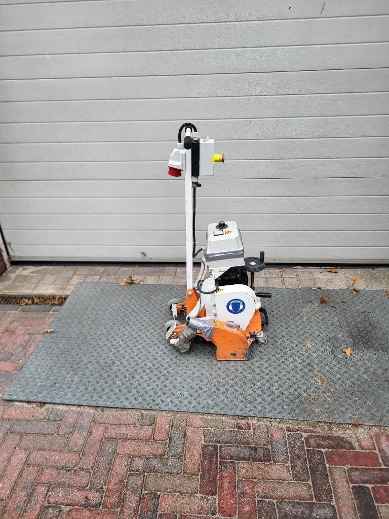 Flooriq  vloerverwarmingfrees machine, Doe-het-zelf en Verbouw, Ophalen of Verzenden, Gebruikt, Elektrisch, Betonfrees