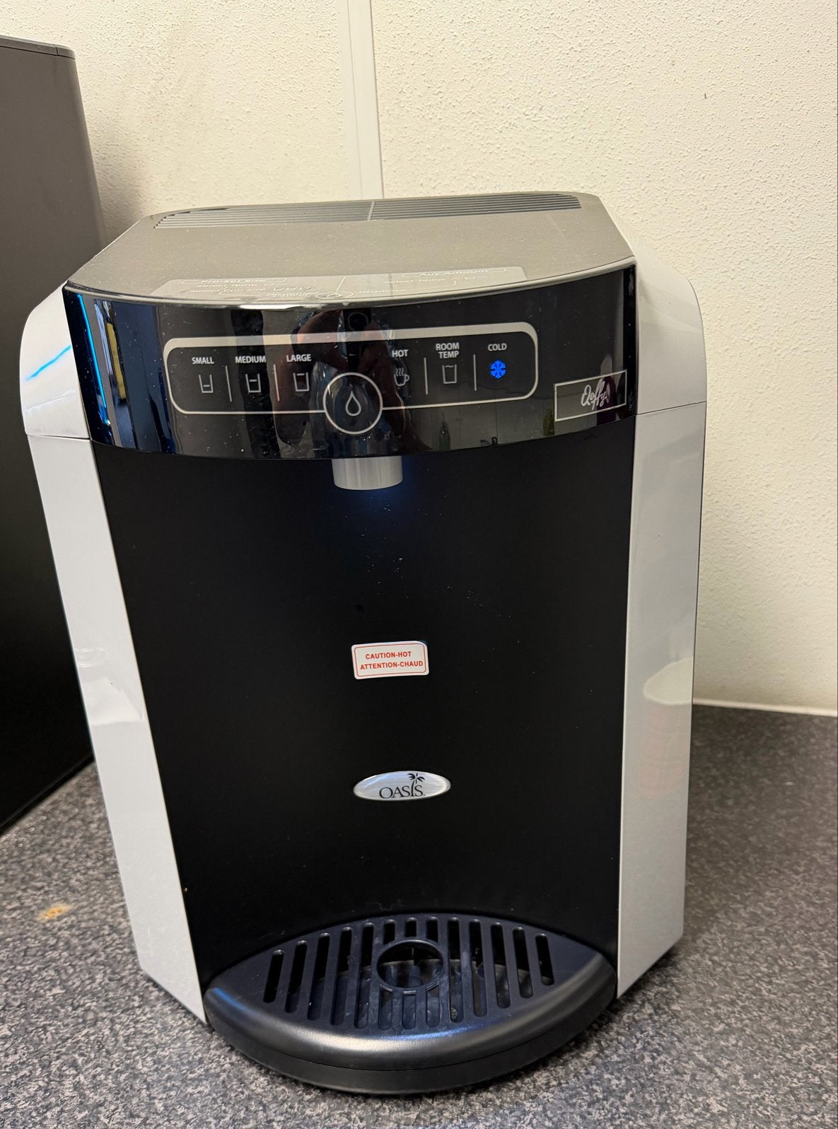 Oasis Waterkoeler met Brita filters - Koud en warm water, Ophalen, Zo goed als nieuw, Waterkoeler