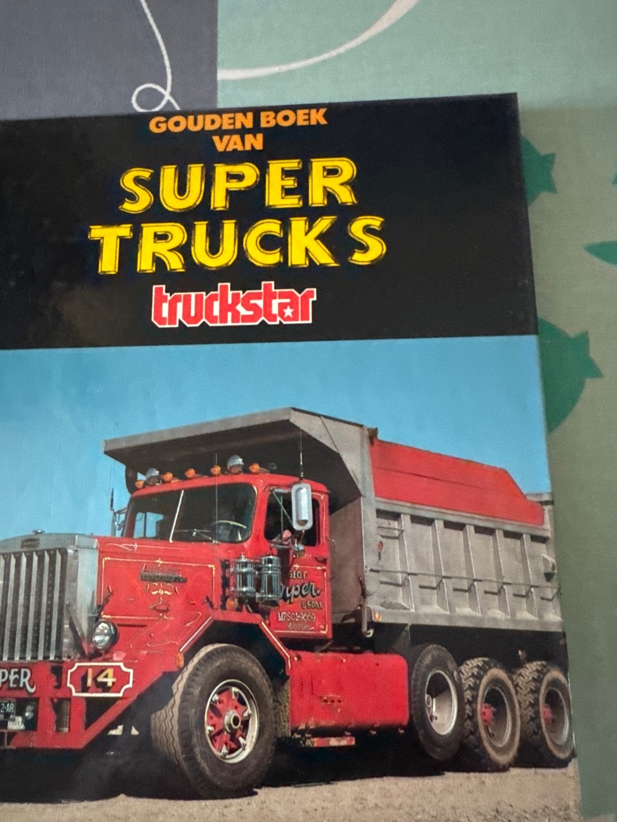 Gouden boek over supertrucks van Truckstar - Hardcover, Ophalen of Verzenden, Zo goed als nieuw, Algemeen