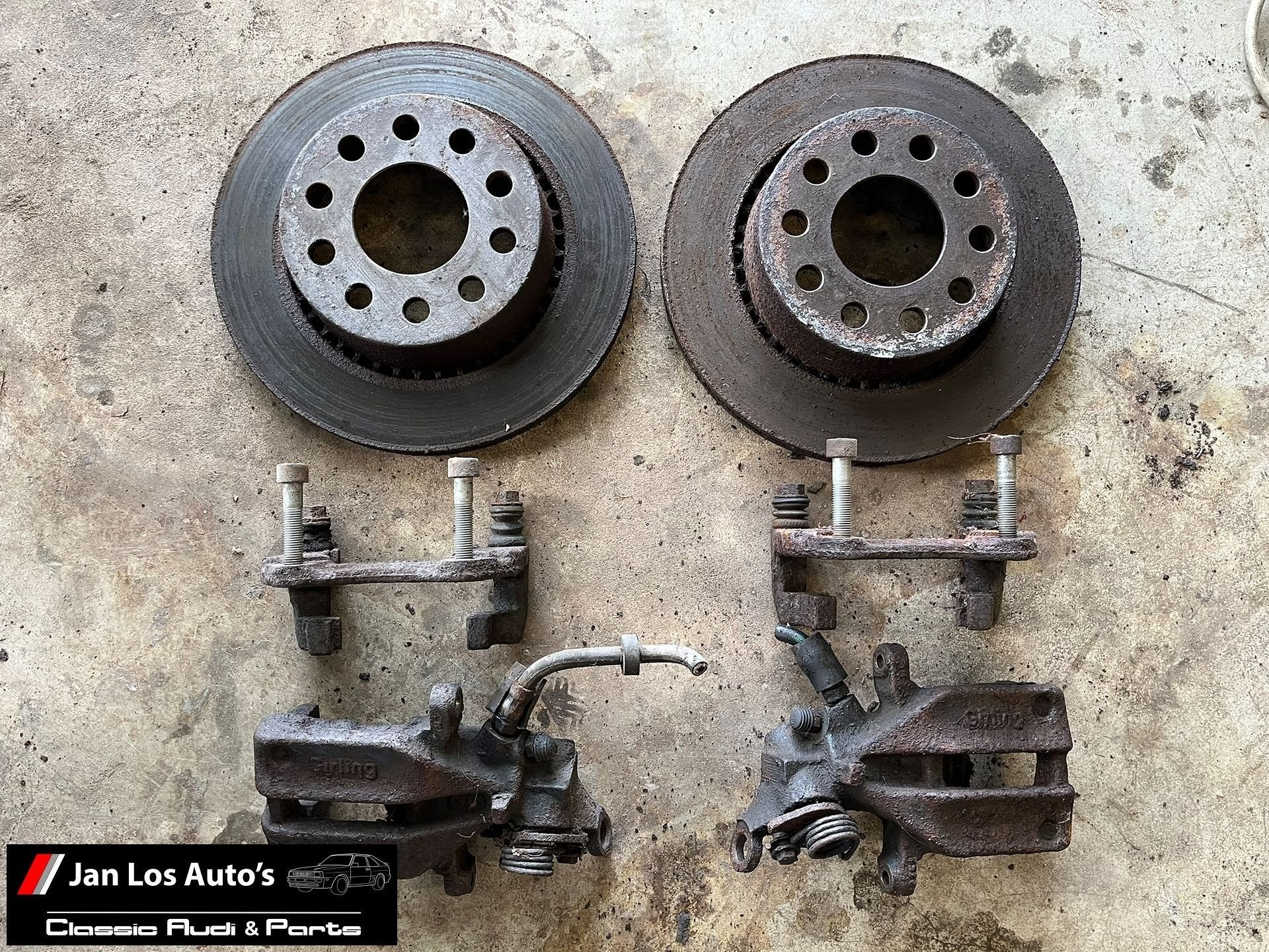 Audi V8 typ 44 c3 Remschijf Set  achter geventileerd quattro, Gebruikt, -, -, -